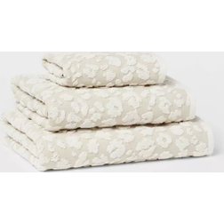 Threshold Performance Plus Cream Bath Towel Beige (137.2x76.2cm)