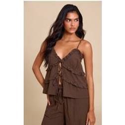 PrettyLittleThing Textured Strappy Cami Top - Brown