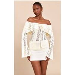 PrettyLittleThing Lemon Fitted Lace Flared Sleeve Bardot Top - Lemon