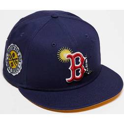New Era Boston Red Sox 9FIFTY Cap with Embroidered Detail