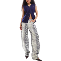 Bershka Petite Balloon Jeans - Snakeskin Print/Multi