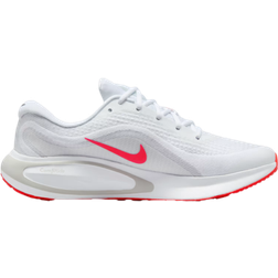 Nike Journey Run M - White/Wolf Grey/Pure Platinum/Bright Crimson