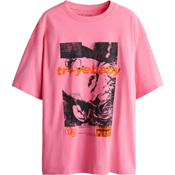 H&M Oversized Printed T-shirt - Pink/Troye Sivan