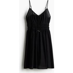 H&M Sort Stropkjole Med Smocksyet Parti - H&M