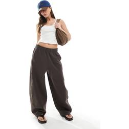Stradivarius STR Joggingbukser Med Tøndeformede Ben - Brune