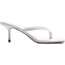 PrettyLittleThing Cream Pu Square Toe Thong Mid Stiletto Heeled Mules - White