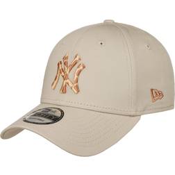 New Era 9Forty Animal Infill Yankees Cap Beige