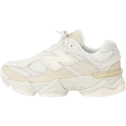 New Balance 9060 -