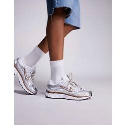 Nike P-6000 Unisex Trainers - Silver/Brown