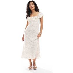 New Look Plus Size Cream Ditsy Print Square Neck Frill Trim Midi Dress - White