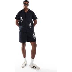 New Look Crinkle Embroidered Shorts Co-Ord - Black