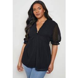 boohoo Womens Plus Ruffle Dobby Peplum Top - Black