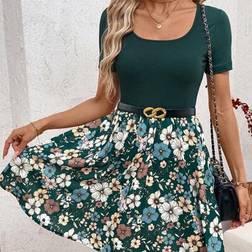 Shein Damen Blume Muster Quadratausschnitt Lässig Kurzarm Kleid