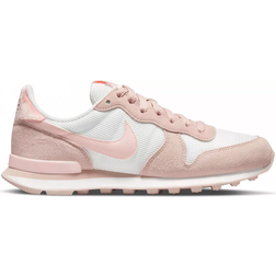 Nike Internationalist W - Summit White/Fossil Stone/Light Madder Root/Atmosphere