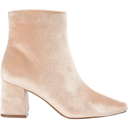 Journee Collection Hazara - Tan