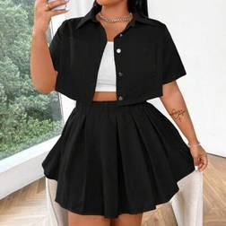 Shein Fashionable Plus Size Short Top Pleated Skirt Set