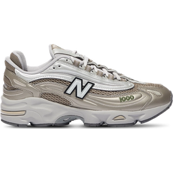 New Balance 1000 - Arid Stone/Light Silver Metallic/Dark Alpine Green