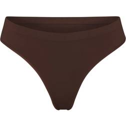 SKIMS Soft Smoothing Seamless Thong - Cocoa