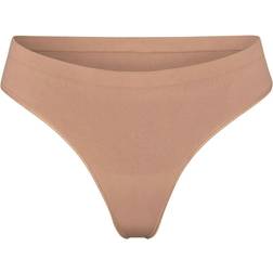 SKIMS Soft Smoothing Seamless Thong - Sienna