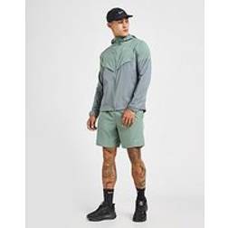 Nike Challenger Shorts - Green