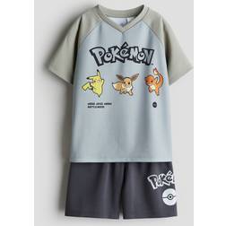 H&M 2-Teiliges Fußball Set - Grau/Pokémon