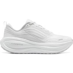 Nike Vomero Plus W - White/Photon Dust/Metallic Silver/Summit White