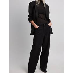 NA-KD Loose Low Waist Long Jeans - Sort