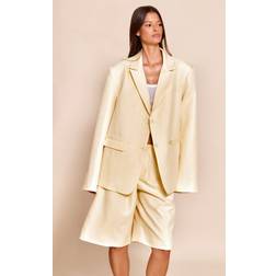PrettyLittleThing Butter Yellow Tailored Woven Oversized Blazer