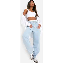 boohoo Basic High Waist Boyfriend Jean - Bleached Blue