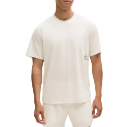 Lululemon Mile Maker T-Shirt Graphic - Light Ivory