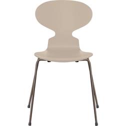 Fritz Hansen Myren 3101 Fuldlakeret Stol Light Beige Brown Køkkenstol 81cm