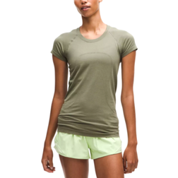 Lululemon Swiftly Tech Short Sleeve Shirt 2.0 Hip Length - Bay Leaf