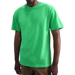 Nike Sportswear Premium Essentials Men's T-shirt - Green Shock