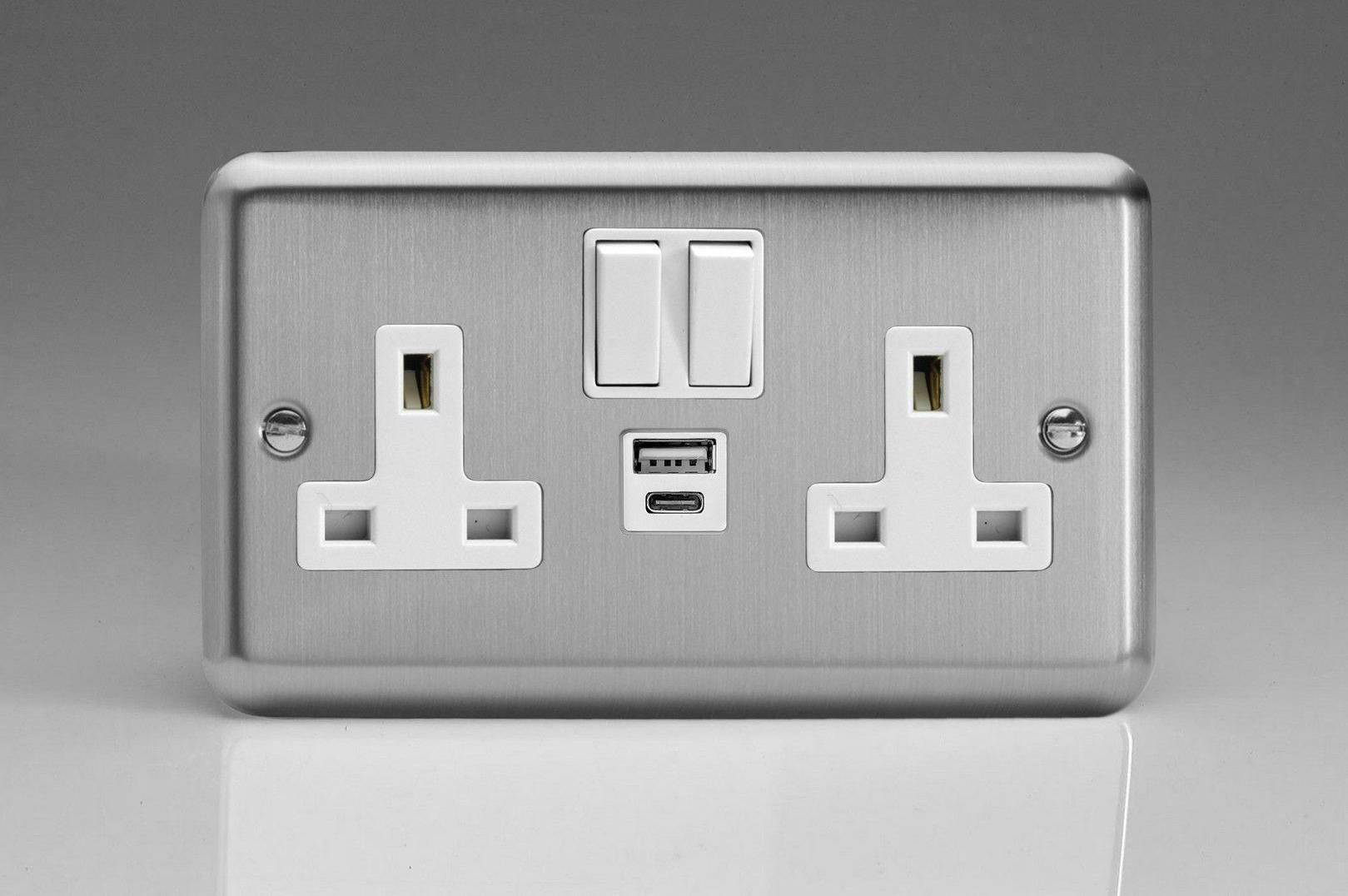 White double socket with usb Varilight 2 Gang Rocker Switched Socket with USB Matt Chrome