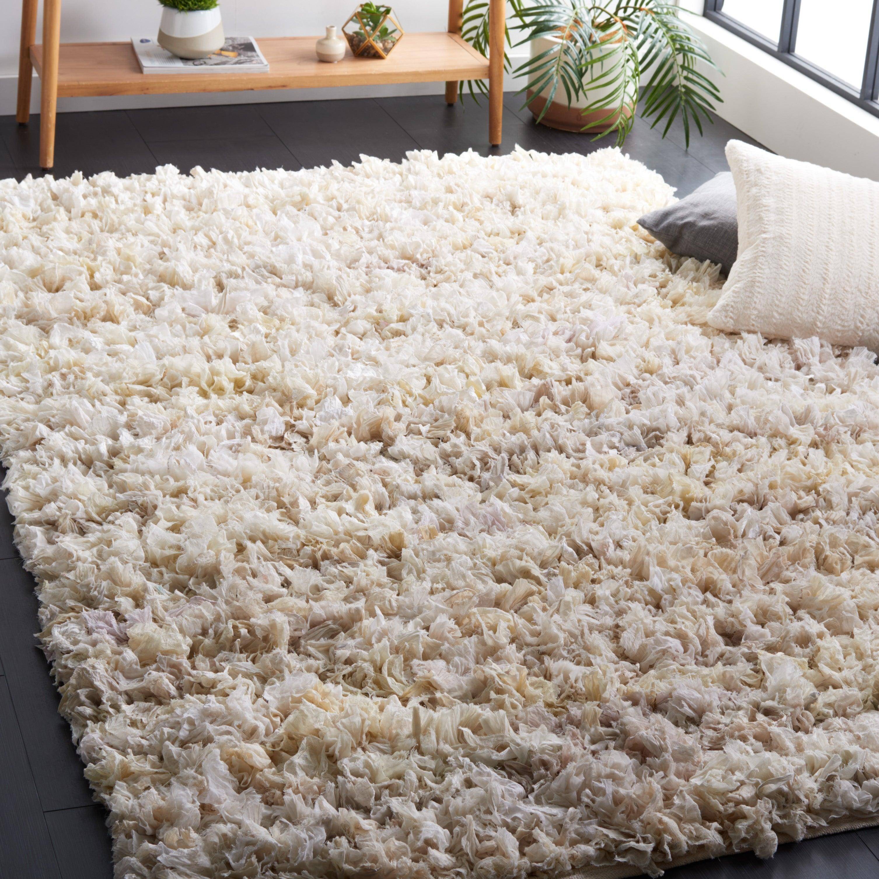 Safavieh Rio Shag Collection Beige, White