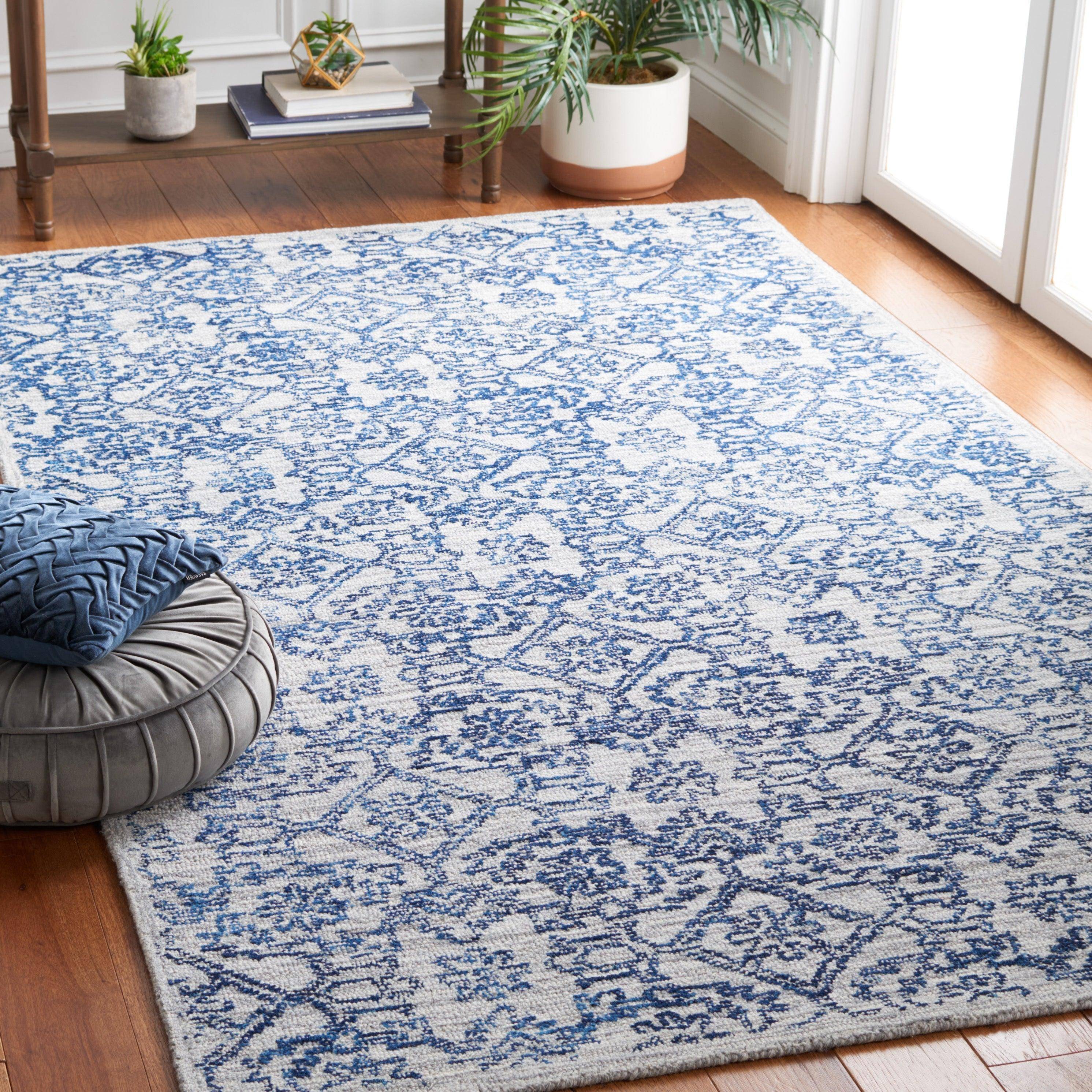 Safavieh Micro-Loop Blue