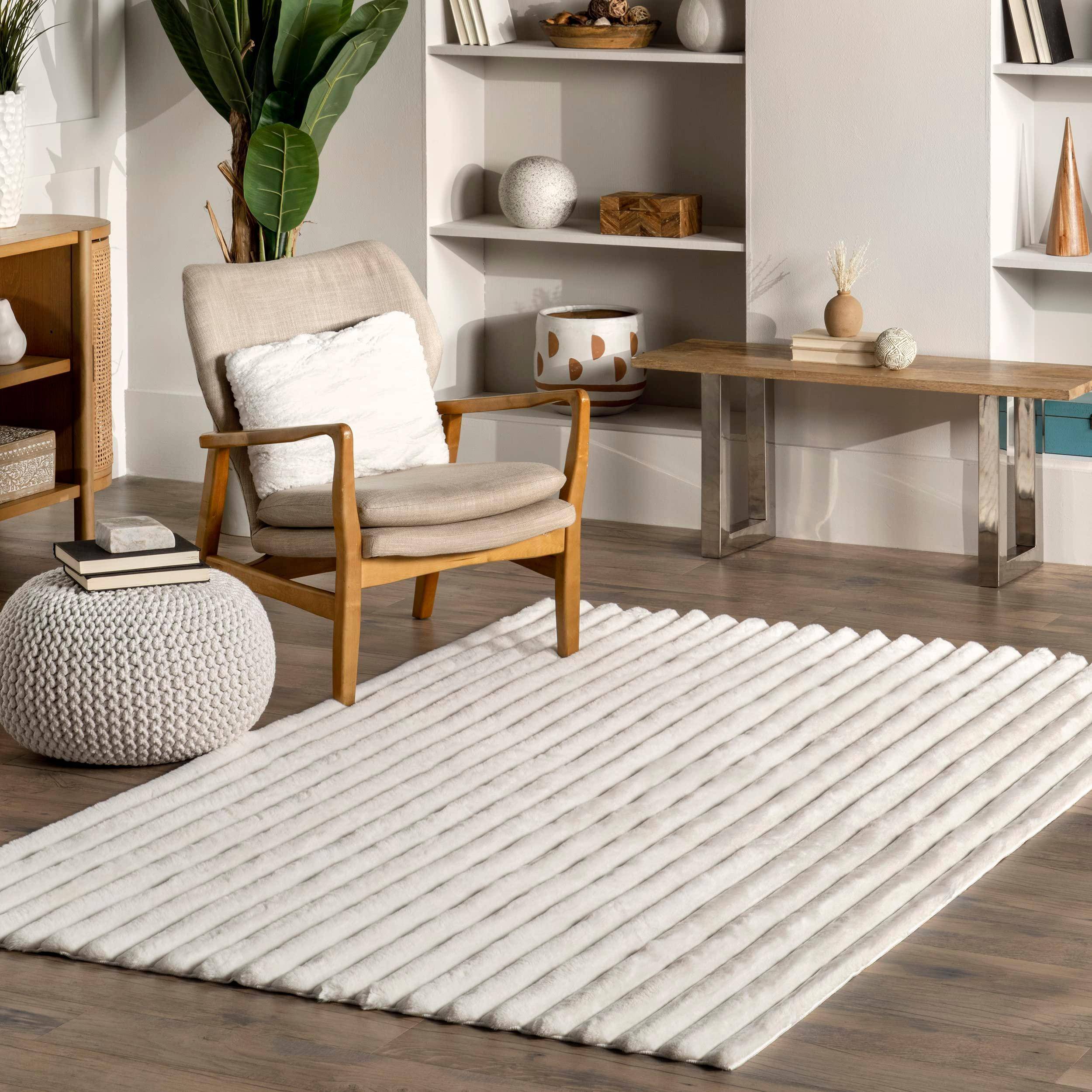 Nuloom Kai Stripe Rabbit White