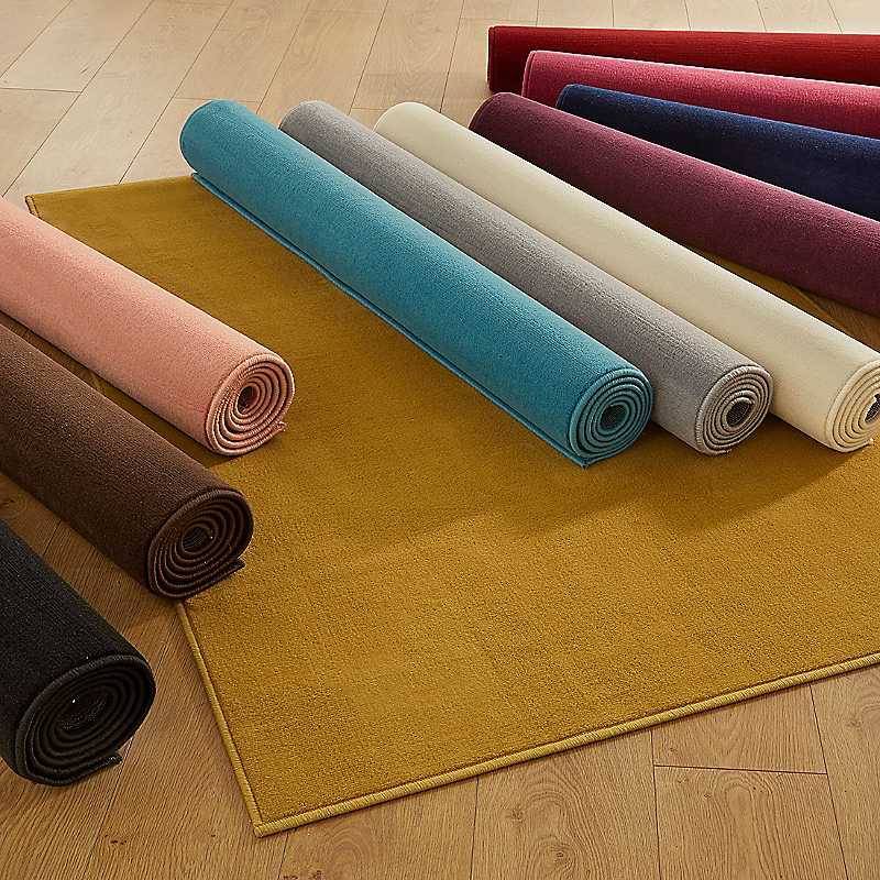 Freemans Maestro Plain Short Pile Rug Red