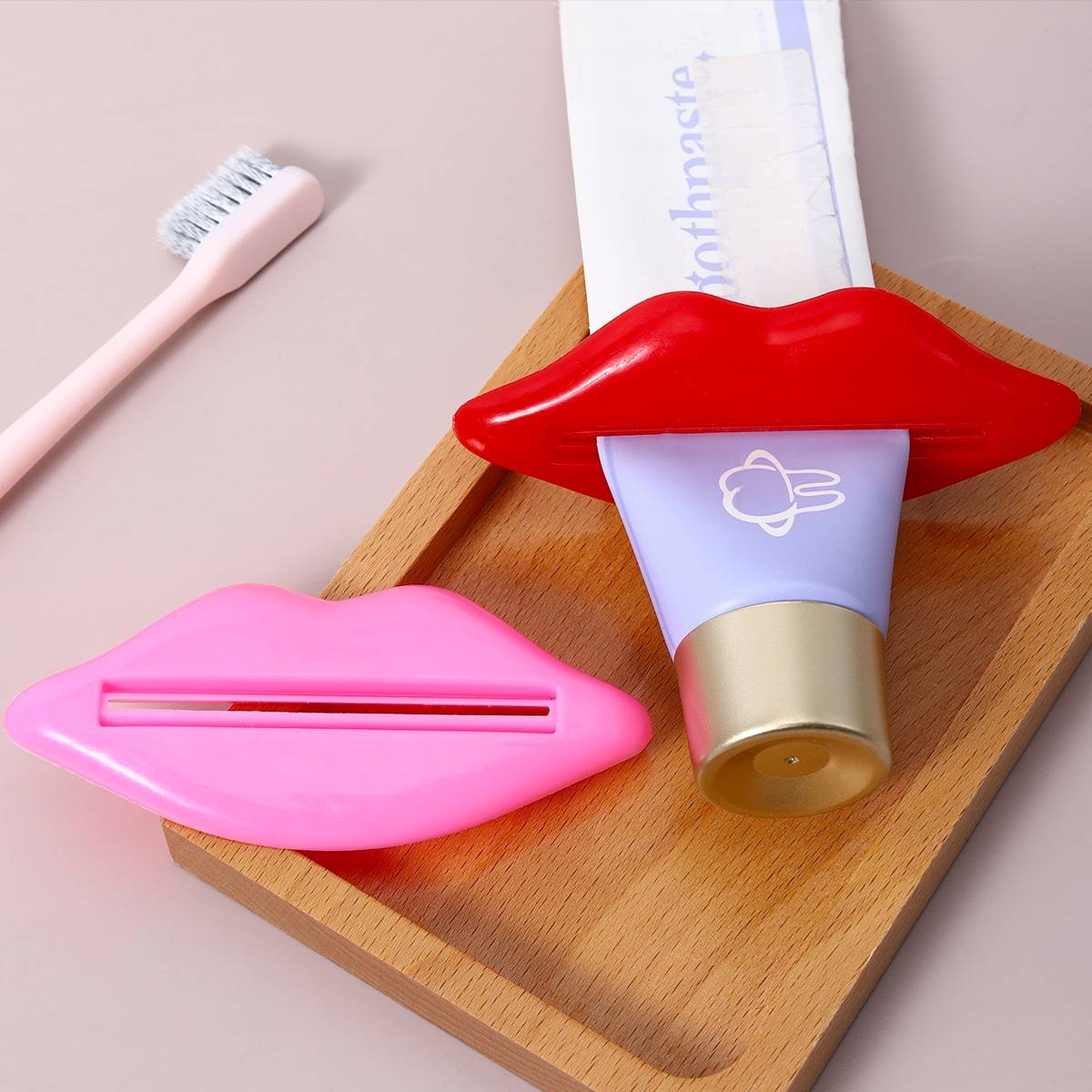 Shein Cartoon Lips Toothpaste Squeezer 2pcs