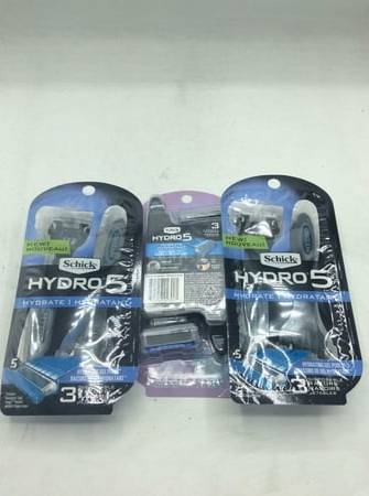 Schick Hydro 5 Disposable Razors for Men Our Best Disposable Shaving Razor 3 Count