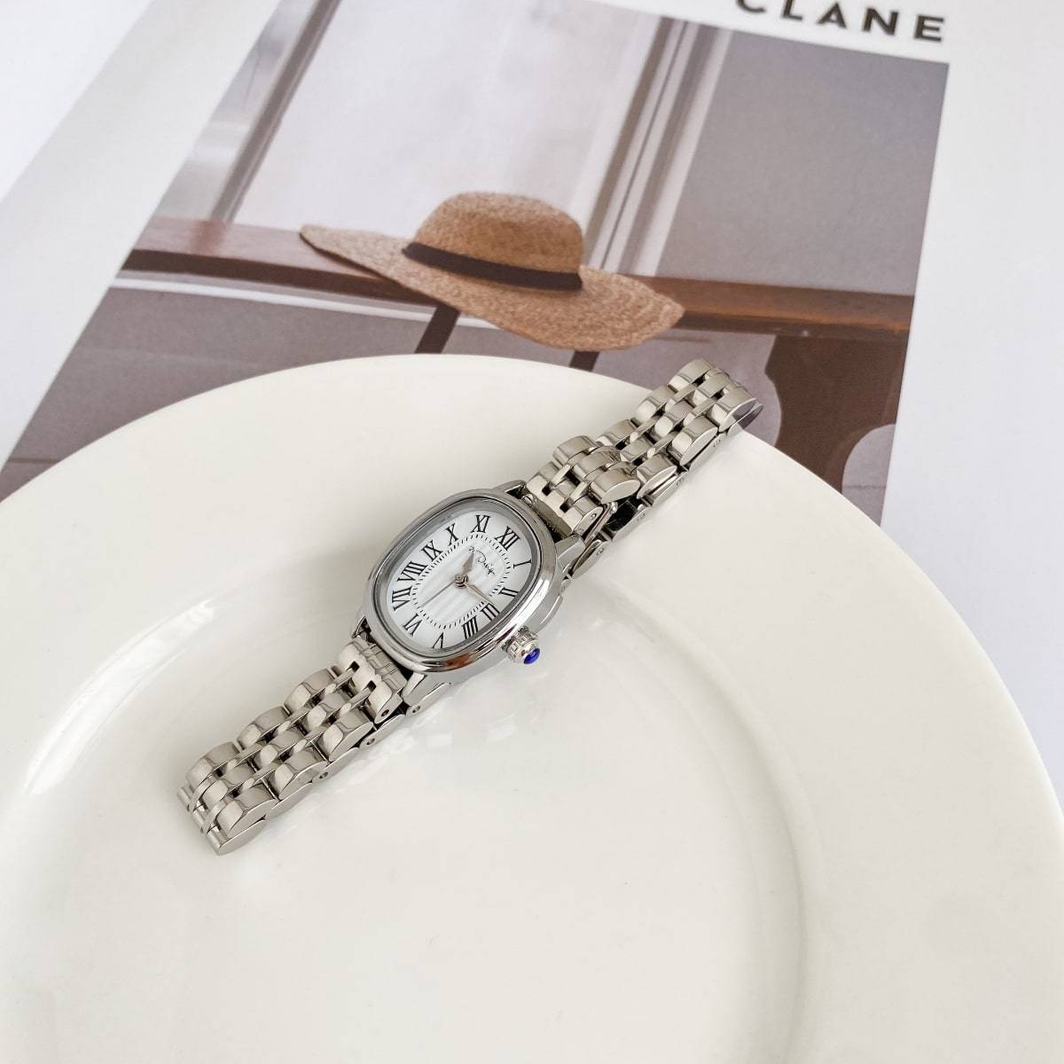 Shein Silver Case Square Shell Quartz Watch