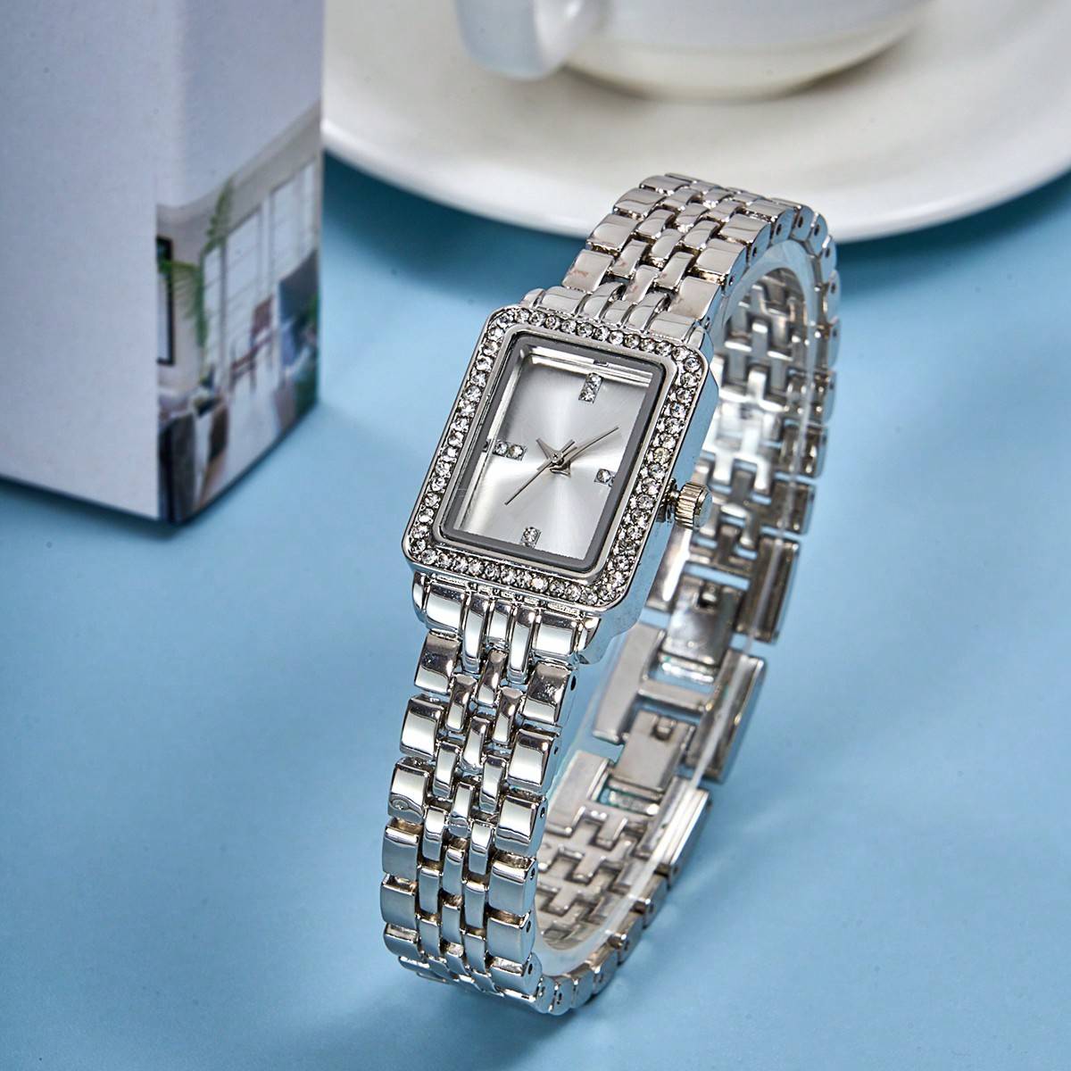 Shein 1pc Band Trendy Rhinestone Watch