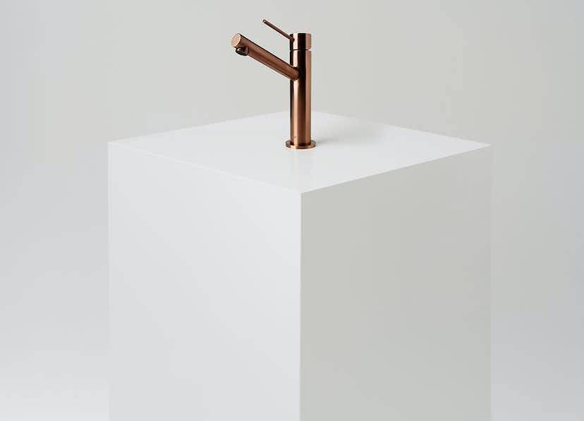 INR Vector Mid, Brushed Bronze.