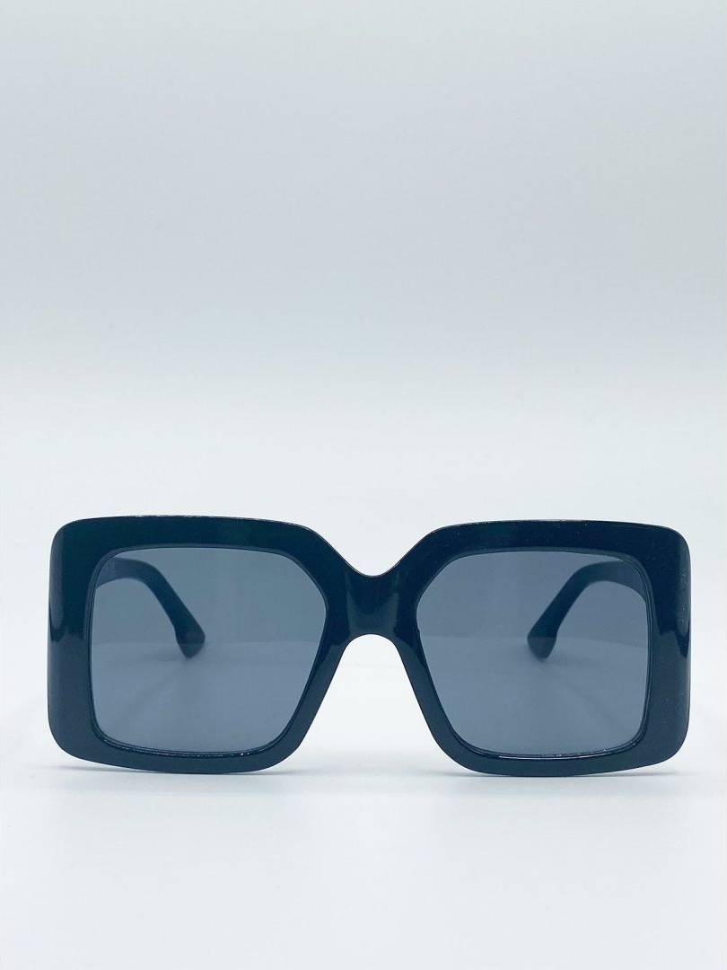 Oversized Plastic Frame Square