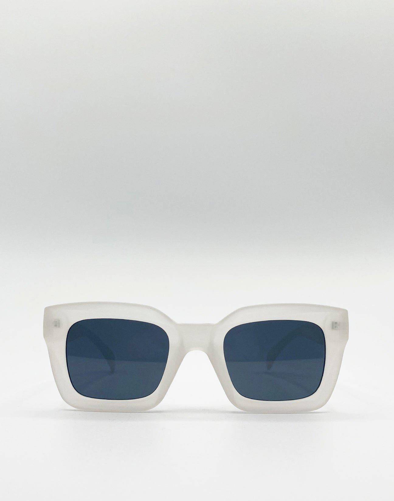 Oversized Matte Crystal Frame Cateye