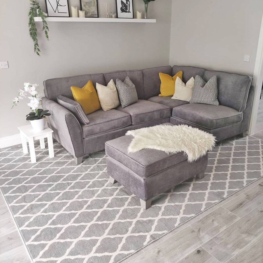MiLAN Extra Large Trellis Rug Grey