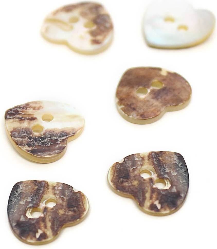 Hemline Heart Shell Buttons Cream