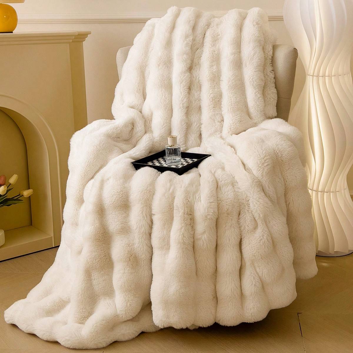 Shein 1pc Polyester Winter Style Rabbit Fur Long Filt Beige, Vit
