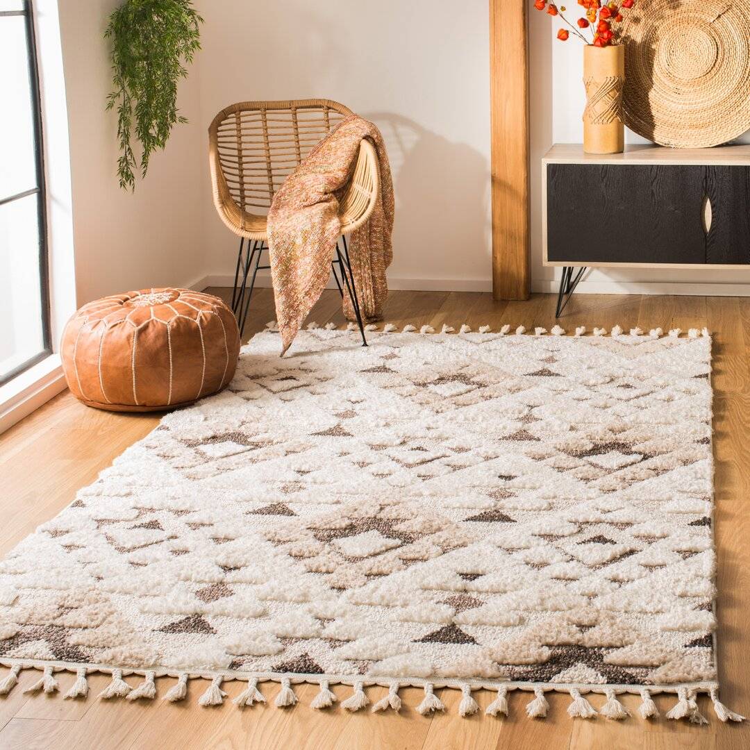 Fernleaf Mignon Hooked Rug Brown