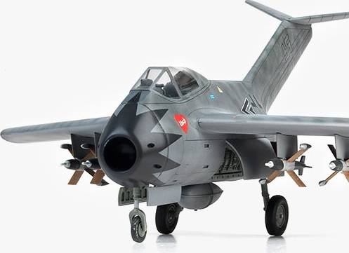 Academy 12327 Model Kit
